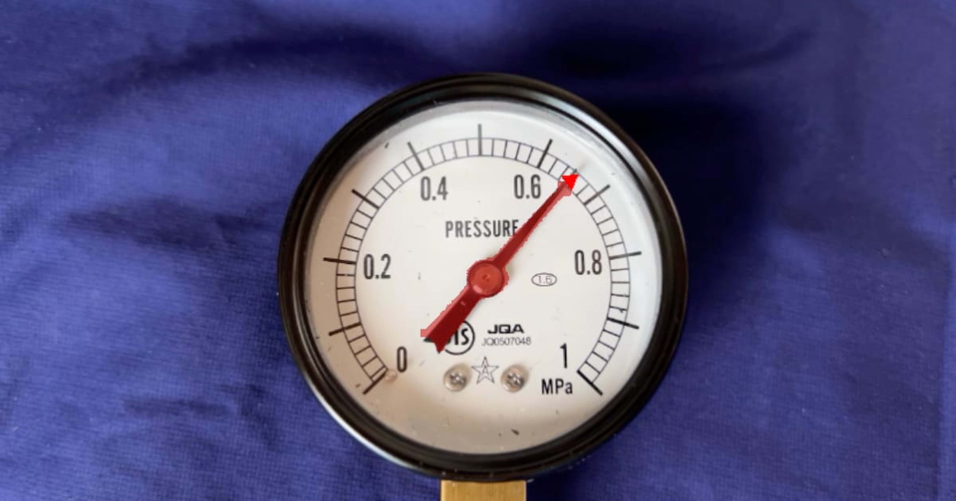 [Amazon Bedrock] Claude Sonnet 4.5で圧力計の針を読み取る 〜YOLOセグメンテーションによる前処理で精度向上〜