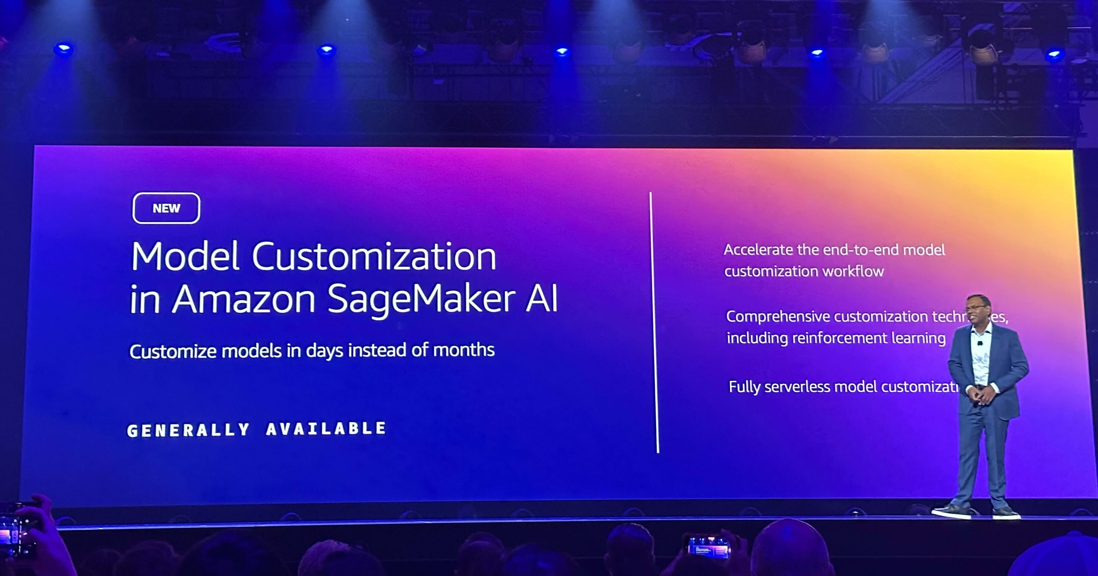 Amazon SageMaker AI のサーバーレスモデルカスタマイズ機能が発表されました #AWSreInvent
