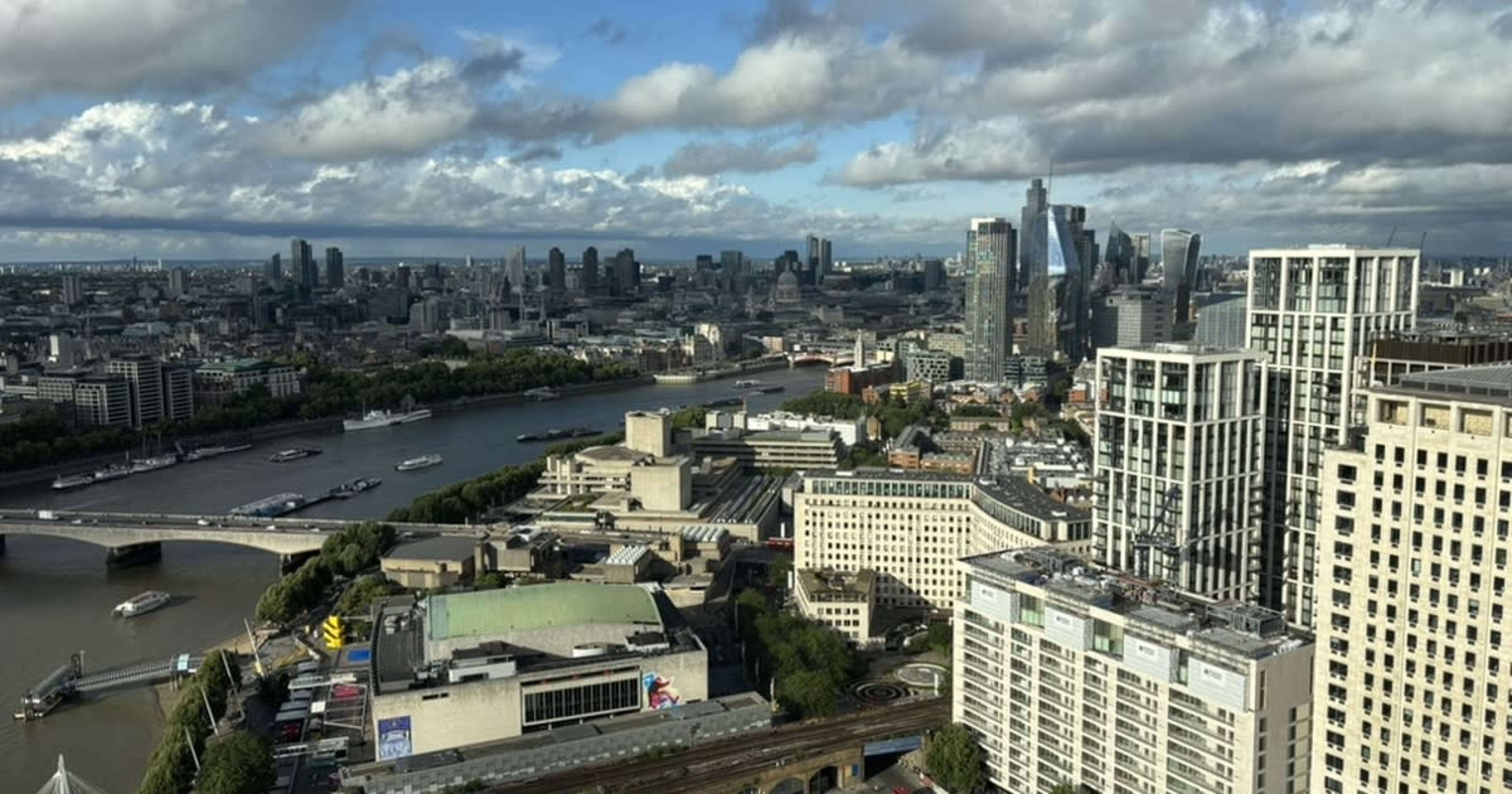 【学生インターン】 AI事業本部にジョインしましたRyoです。