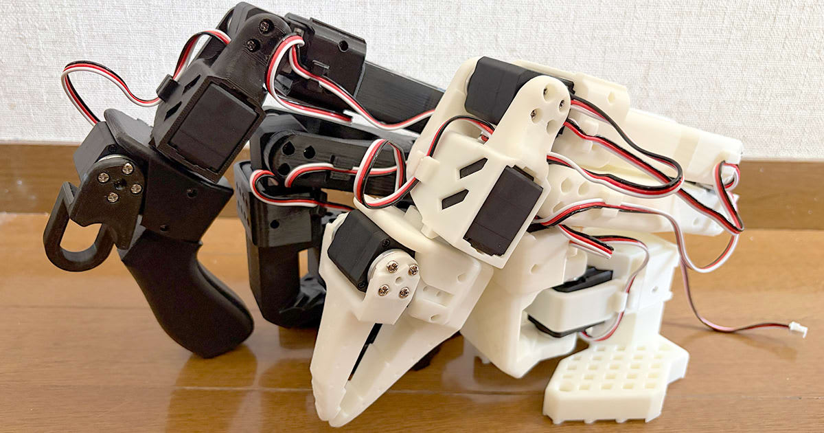 組み立て完了した SO-ARM101（フォロワーとリーダー）