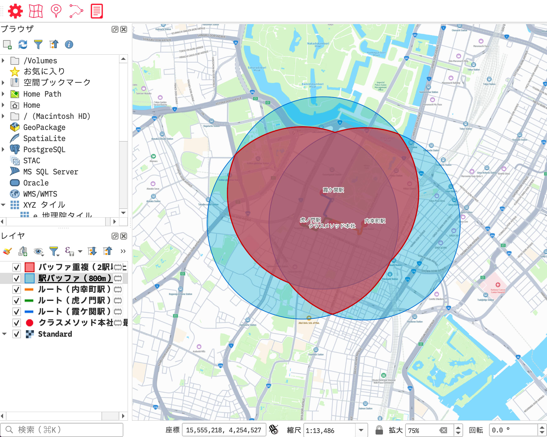 3駅の800mバッファ（半透明円）と、重なりエリアが赤くハイライトされた地図