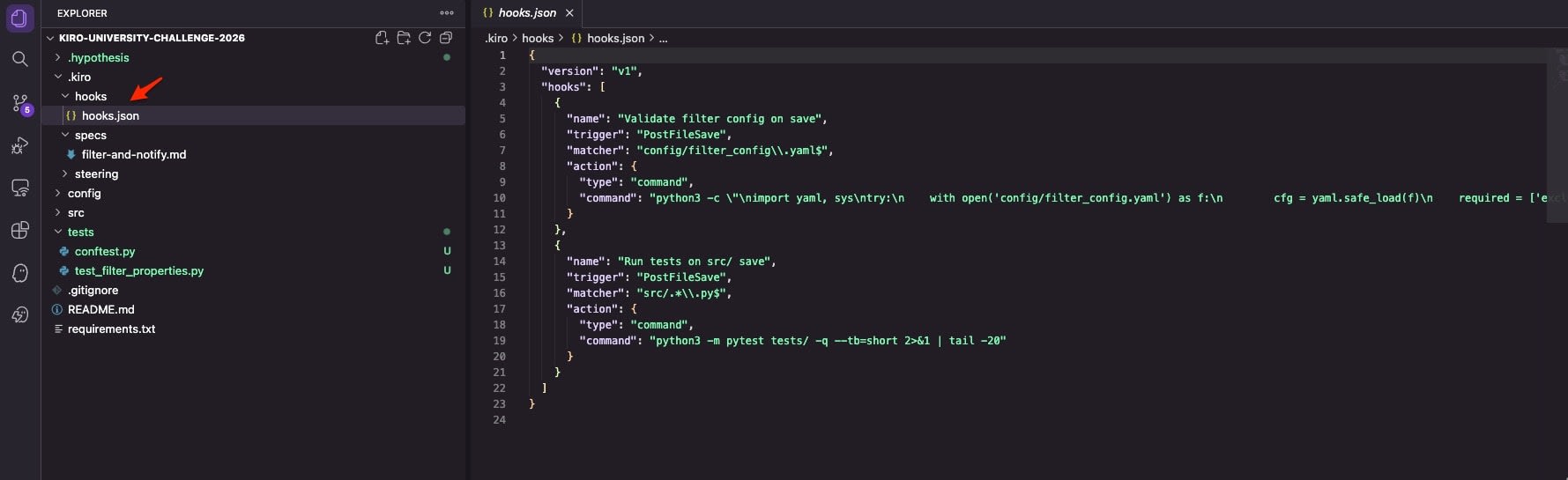Kiro IDE で hooks.json を開いた画面